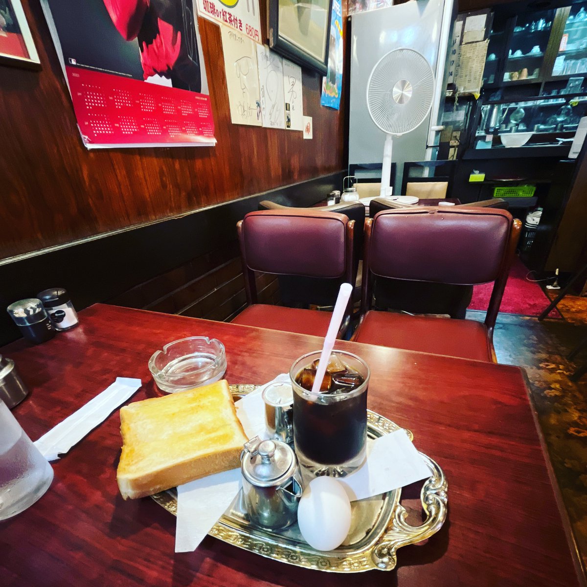 axshingo's tweet photo. 休日の俺がカッコよすぎると話題に https://t.co/2mqKSEjaVj