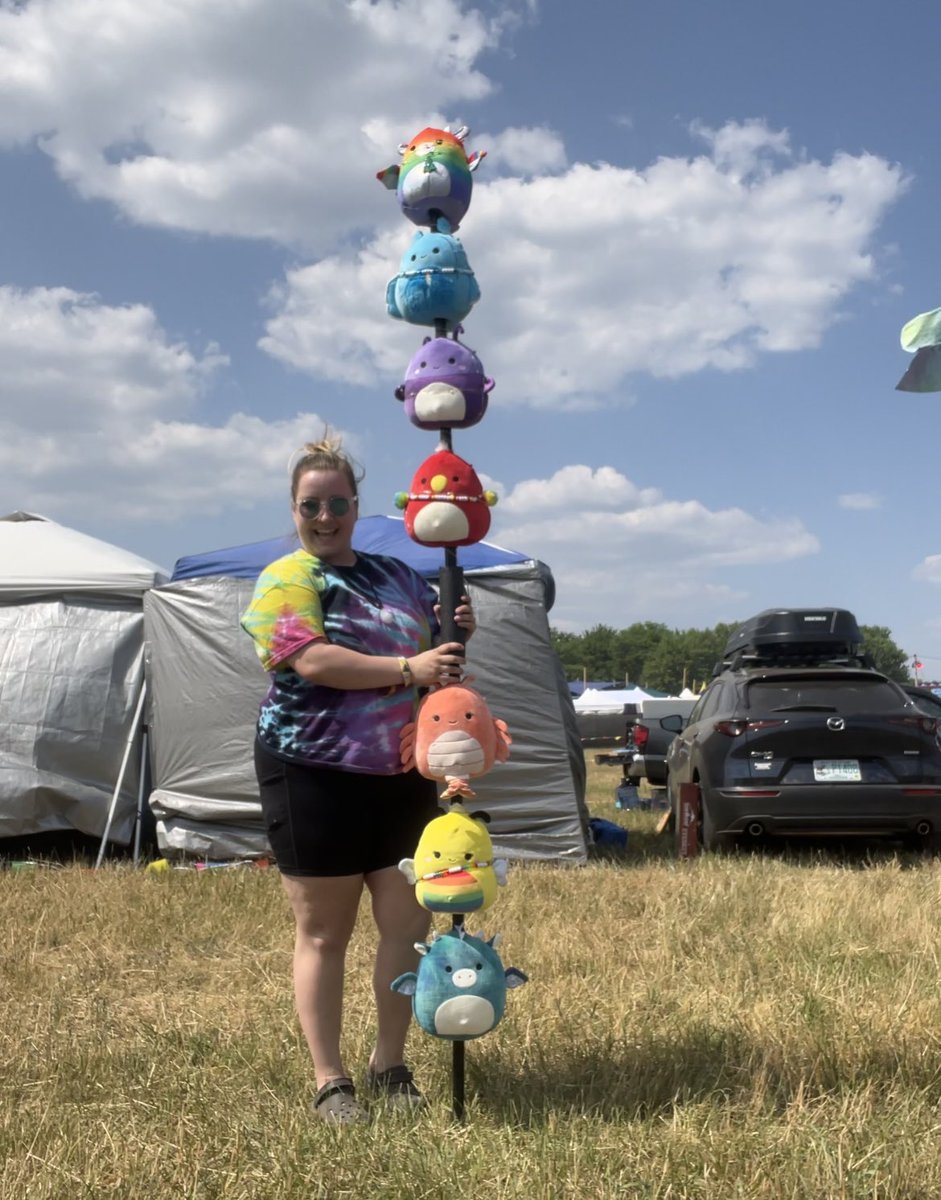 kaliejaee's tweet image. EF ‘23 Squish Totem ⚡️🌲

Cherishing all the memories created. 

#squishmallow #electricforest #eforest