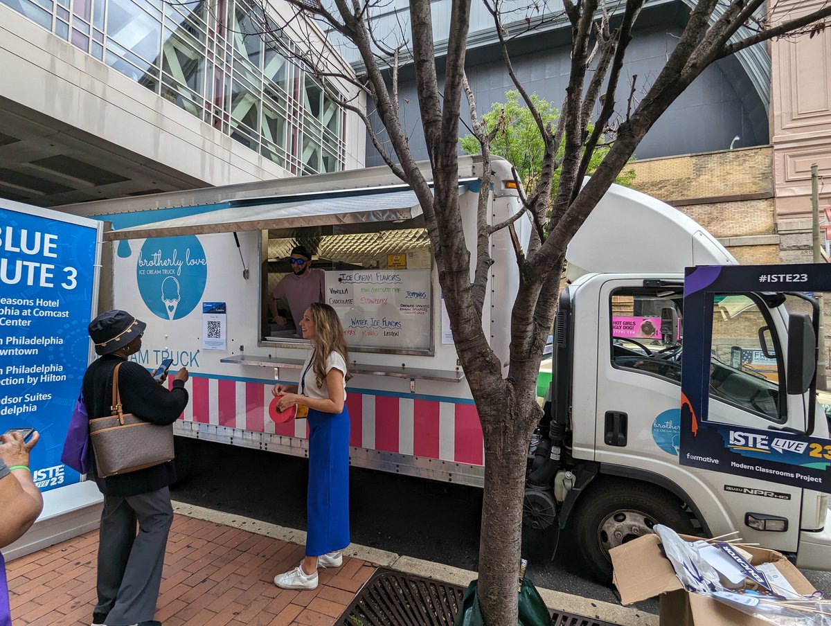 Thank you <a href="/formative/">Formative</a> for the awesome afternoon treat! #istelive23 #ISTELive #iste23