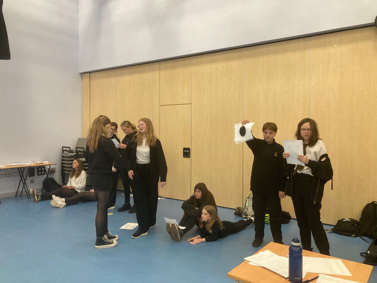 Mrs Nicol tweet media