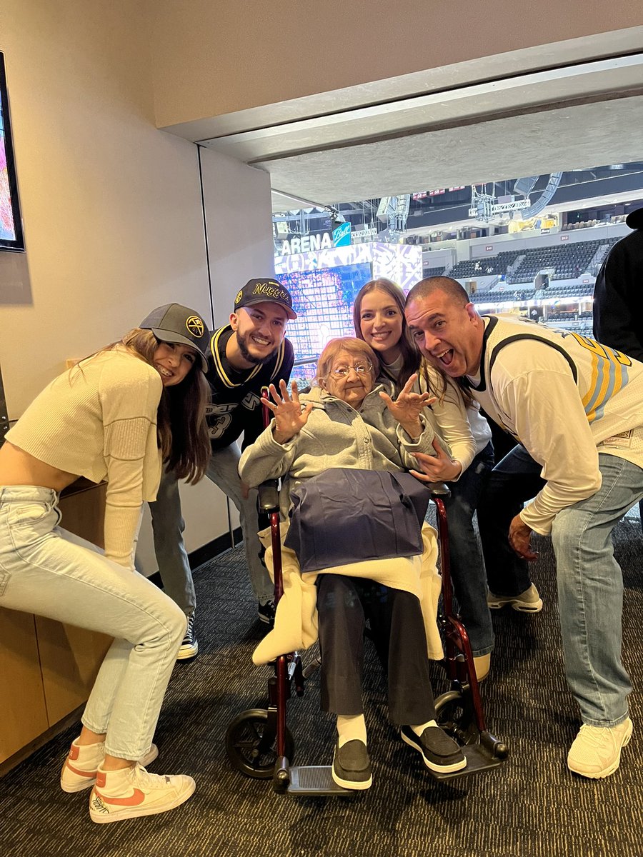 LoganG_30's tweet photo. NUGGETS NATION WE NEED YOUR HELP!!! Virginia had a Jokic Jersey hung up in her nursing home room that was taken from her, it was her prized possession as she absolutely loves Jokic and the Nuggets. Can we come together and get enough nuggets stuff to deck out her room?! @nuggets https://t.co/9gozZyWEt7
