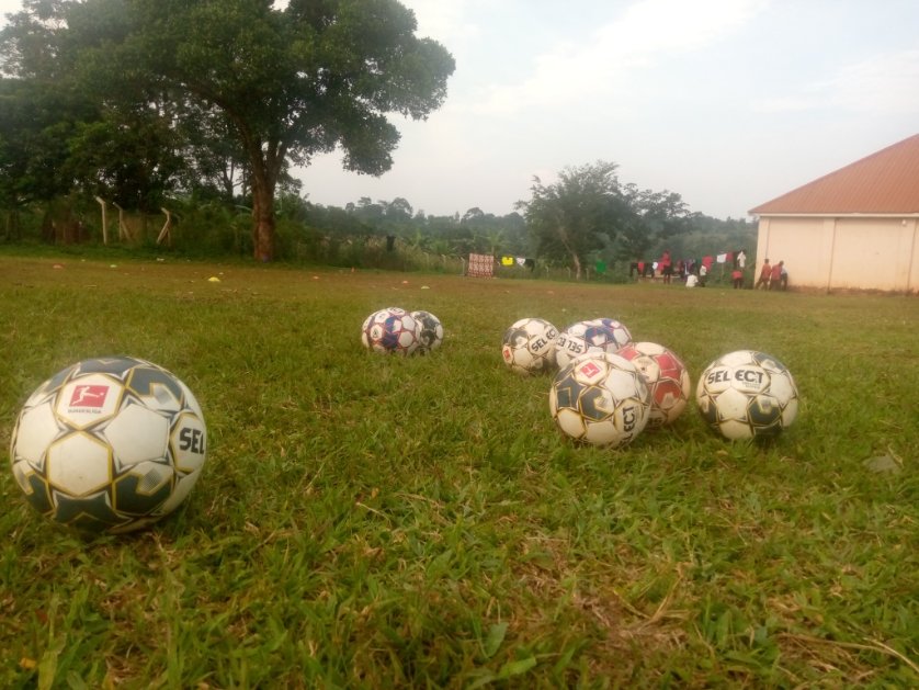 SamuelS09957210's tweet photo. New home, new project ,new challenges, new environment 
Thank St Lwanga for the warm welcome let's work https://t.co/7GU7yasvb0
