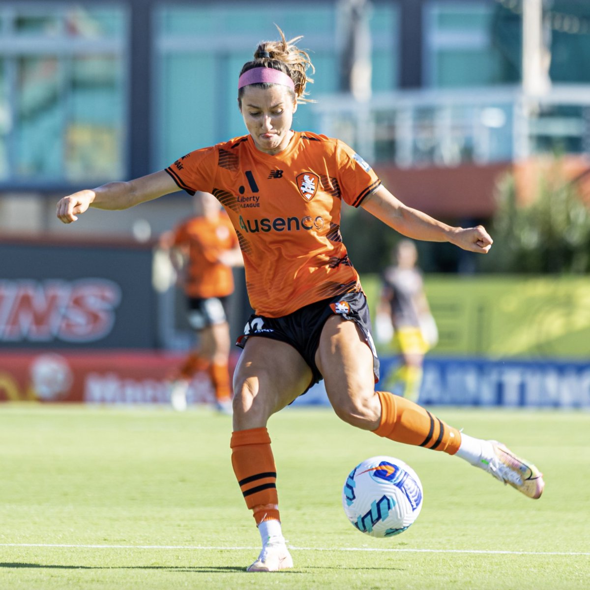 sandiegowavefc's tweet photo. welcome to the squad 🤝

Wave FC has signed Chai Cortez, Sydney Cummings and Shea Connors as National Team Replacement Players.