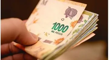 #PotenciarTrabajo
💰 Los beneficiarios cobrarán un bono el 5 de julio.

#PrimeroLaGente
#EconomiaPopular

baenegocios.com/economia/Buena…