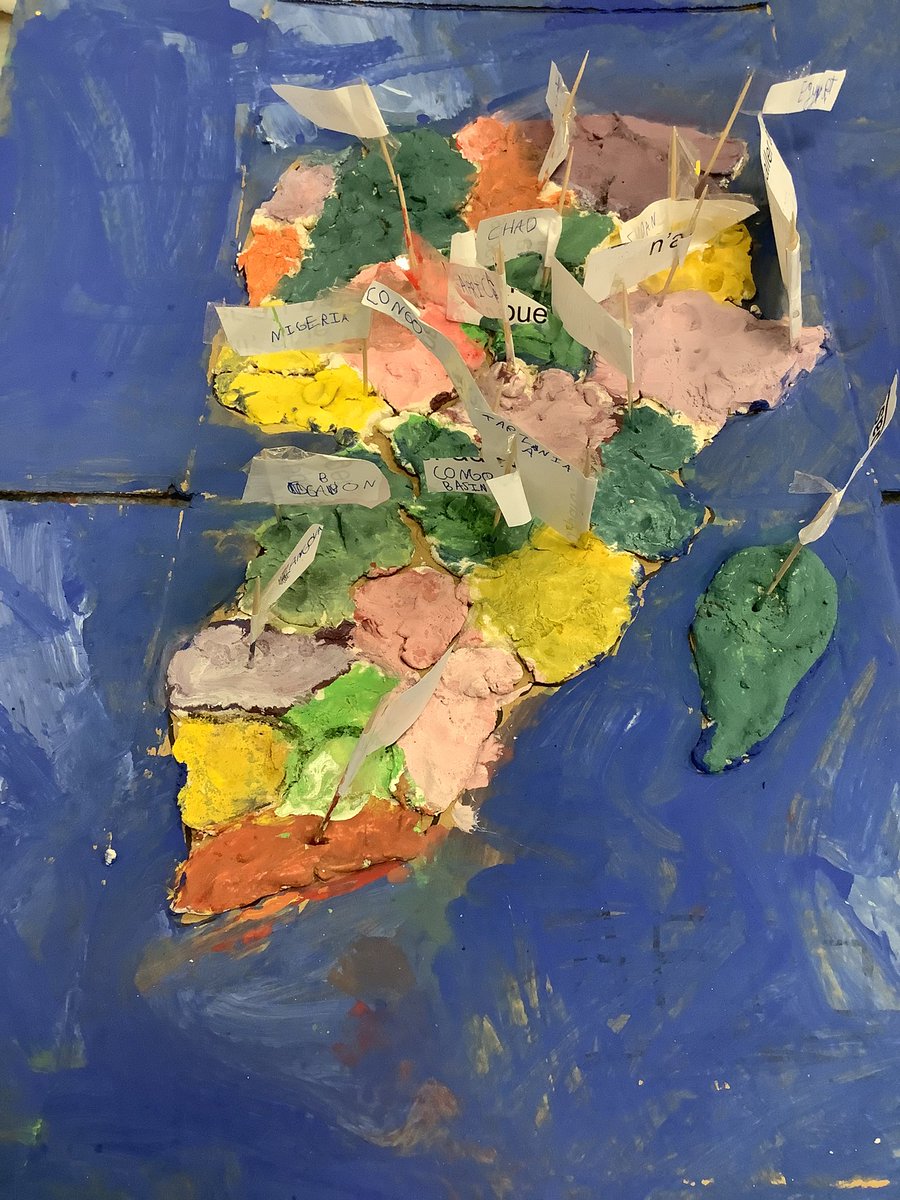 Willaston_KS2's tweet photo. Year 4 have been making 3D maps of rainforests around the world and adding the names of surrounding countries, oceans and general topography. https://t.co/dOQvJoKIk2