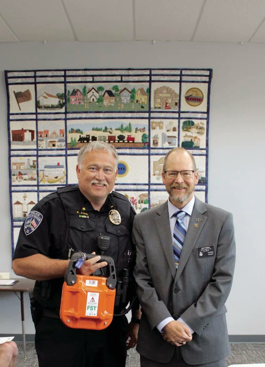 Fire_ss_'s tweet photo. Keeping communities safe, one donation at a time! Congratulations @MNFreemasons and Helios Lodge for you continued commitment to serving your communities. Your donation of FST's will provide invaluable tools to first responders that have the potential to benefit every citizen. https://t.co/EerJ91Biia