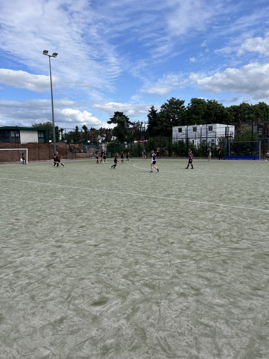 Northern Warwickshire School Games (@schoolgames_nw) on Twitter photo Amazing to see the Go Lead students from <a href="/etonepedept/">Etone PE Department</a> supporting primary pupils in a range of football activities and matches ππ»ππ½ππ½ππΏ
Over 40 girls attended and had a great time βΌοΈ
#LetGirlsPlay Amazing to see the Go Lead students from <a href="/etonepedept/">Etone PE Department</a> supporting primary pupils in a range of football activities and matches ππ»ππ½ππ½ππΏ
Over 40 girls attended and had a great time βΌοΈ
#LetGirlsPlay