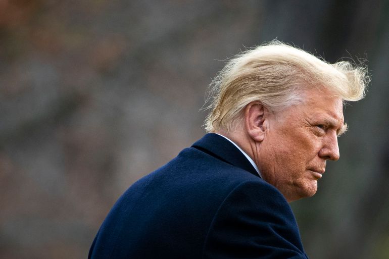 dizzle_que's tweet photo. YES or NO? Should Donald Trump serve TIME for leaking classified information to civilians outside of government? https://t.co/iwKsKFTVxE