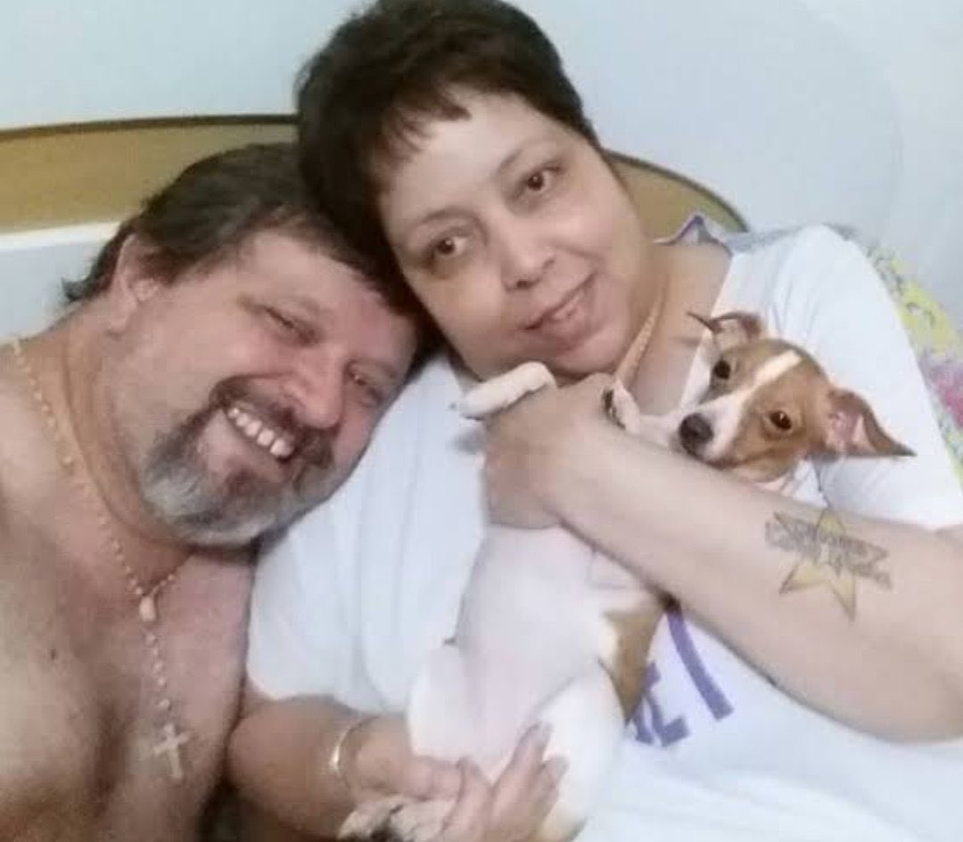 me sinto a pessoa mais radiante do mundo quando um bebê aleatorio sorri pra mim na rua como se toda a amargura do meu ser se esvaísse em segundos..