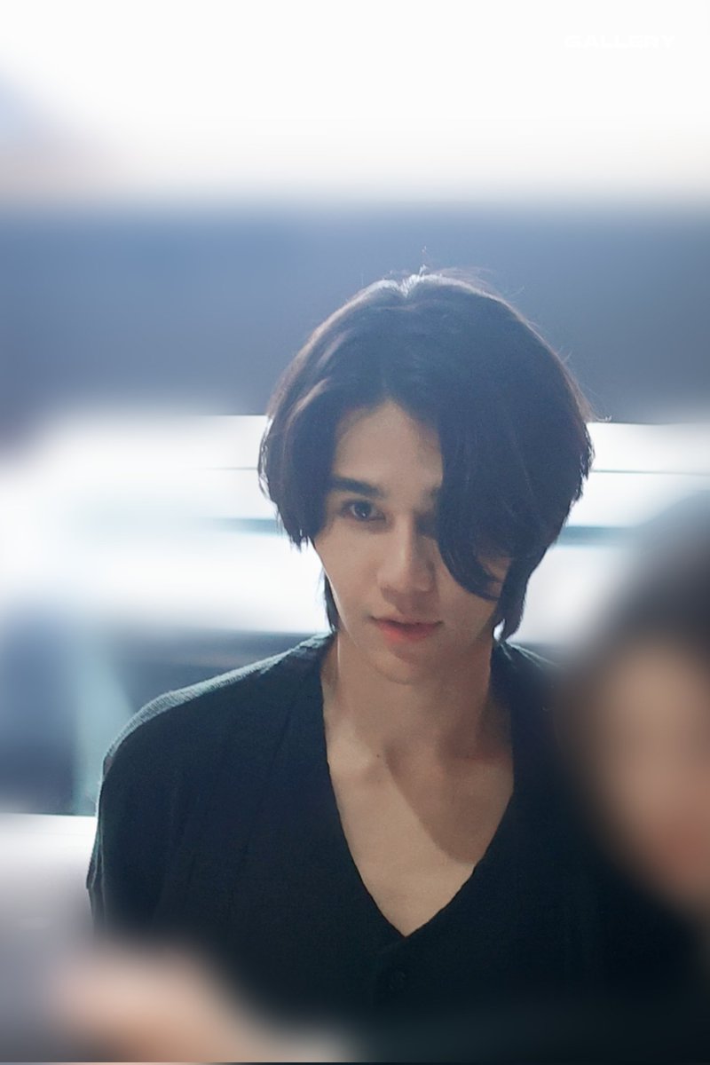 GALLERY_0731's tweet photo. 2023.06.28

"Call me by fire" recording off work
He say "晚安" to us 🥺🥺

#Jeffsatur
@jeffsatur https://t.co/tnxZpzfiYJ