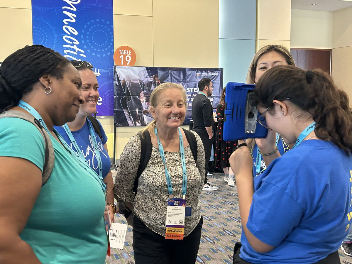 #ISTELive 23 Day#2 
🌟PRESENTATION TIME!🌟

Here are the <a href="/JellickJaguar/">Jellick Jaguars</a> Fantastic 4
in action as they shared all of their edTech creations.

Thanks to EVERYONE in the <a href="/ISTEofficial/">ISTE</a> universe who stopped by to allow these Jaguars to share with you!! ❤️