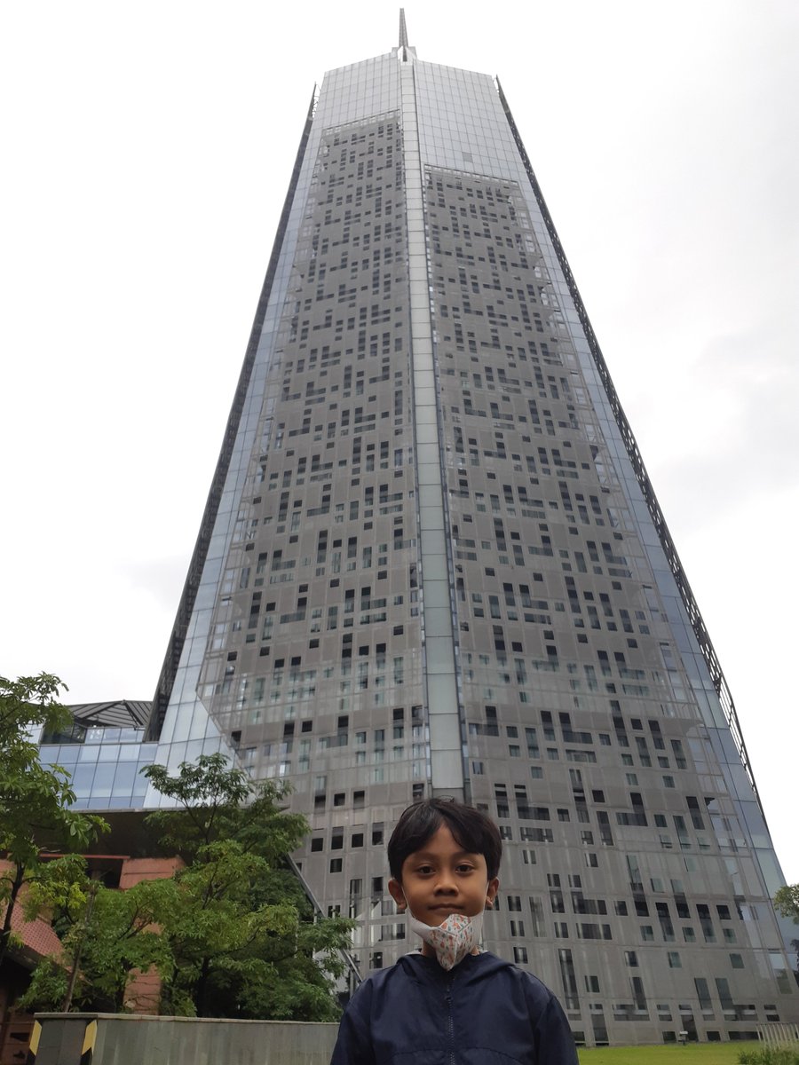 28 Juni selalu istimewa. 8th lalu, tepat di ultah emas Kompas ke-50 dia lahir. Hari ini pula, Francis Providentia Dei dan <a href="/hariankompas/">Harian Kompas</a> kembali bebarengan merayakan HUT ke-8 dan ke-58. Jangan bosan jadi penunjuk arah #Kompas58 #LifeatKompas #MenjadiLebih