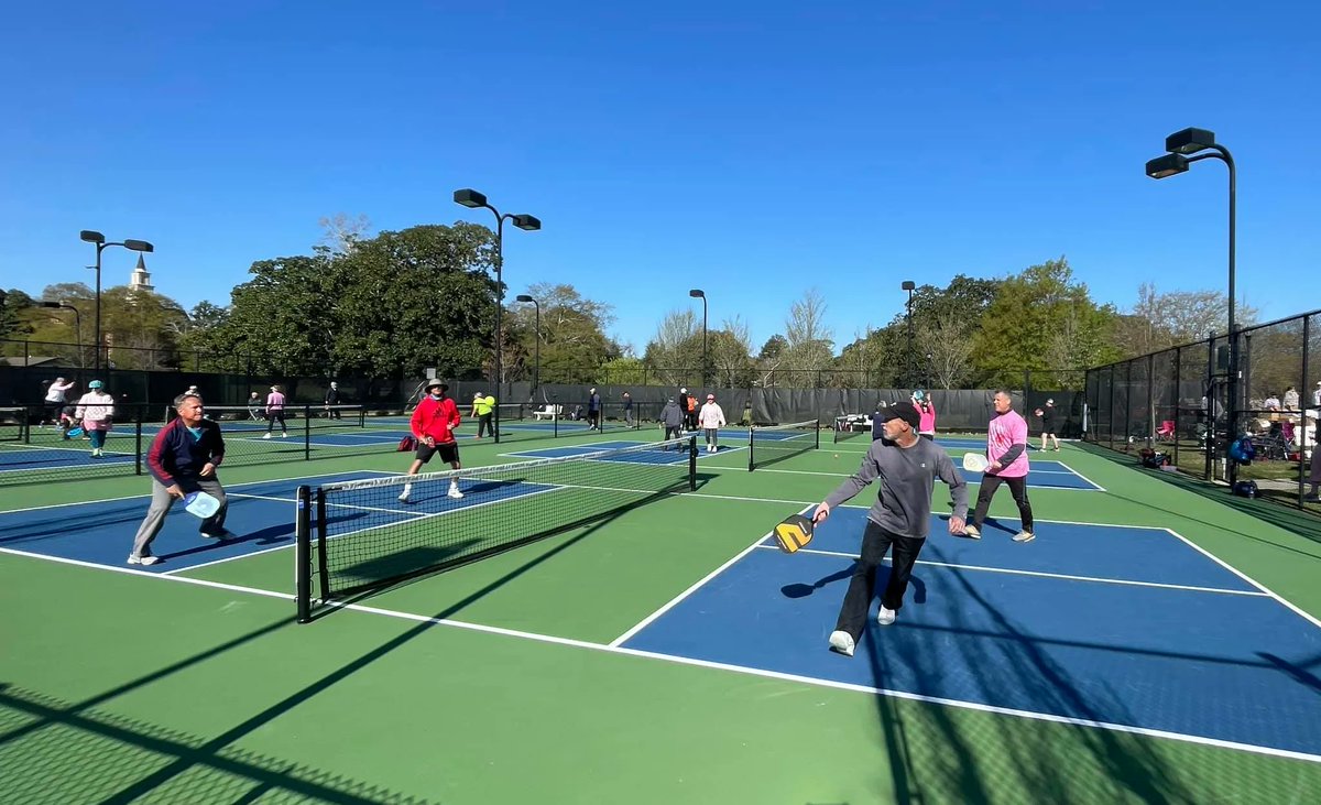 HopkinsCommEd's tweet photo. Learn to play pickleball! This sport combines tennis, badminton, and table tennis into a fun, low-impact activity. "Pickleball Fun 101 for Beginners" is a class for adults that will take place on July 7th and 14th. 

Register here: https://t.co/7529A1SHLL https://t.co/H0Z4S5ZfLb