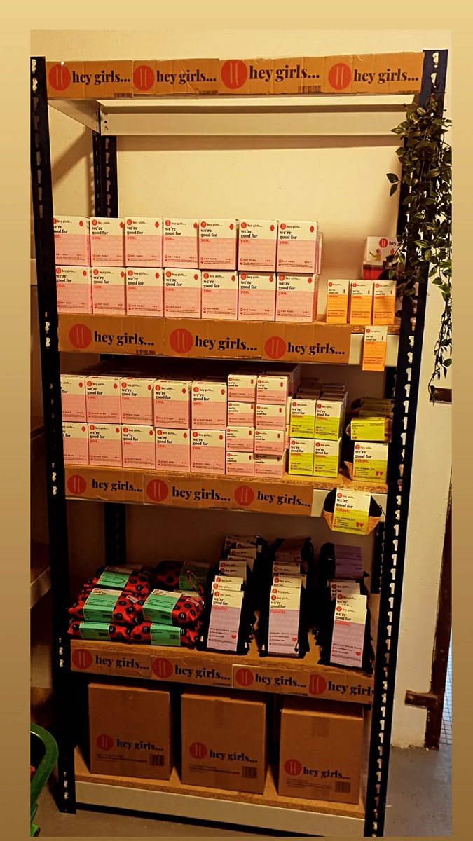 A huge thank you to @HeyGirlsUK for their amazing delivery of sanitary products. 

Such a huge selection of products available. Available to our members for free.

Pop in tomorrow 
10am - 1pm 

@GoodFoodScot 
@GlasgowHousing 
@Feeding_Britain 
@HeyGirlsUK