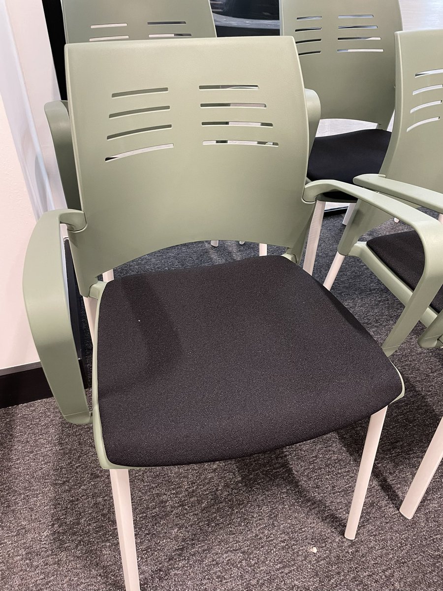 MsPrestonHT's tweet photo. Day 2 of @RosehillHS tours and the furniture is going in! Despite the rain today, another evening of lovely feeds back, including the verdict that our stainless steel hospitality kitchen is ‘just like Masterchef!’ https://t.co/RNjlLFTbID