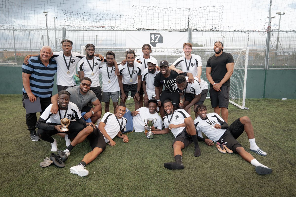 Divrse Media tweet media