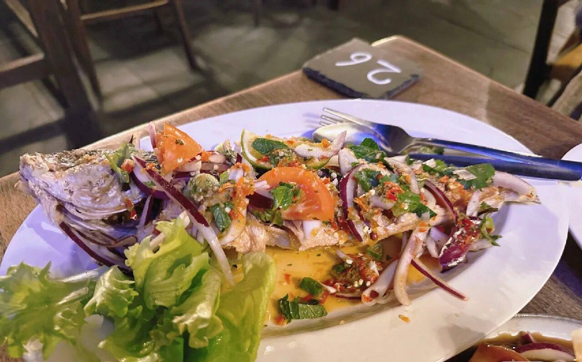 regiendrakece's tweet image. If you have dinner with friends and exchange ideas, dinner is better❤️🫰