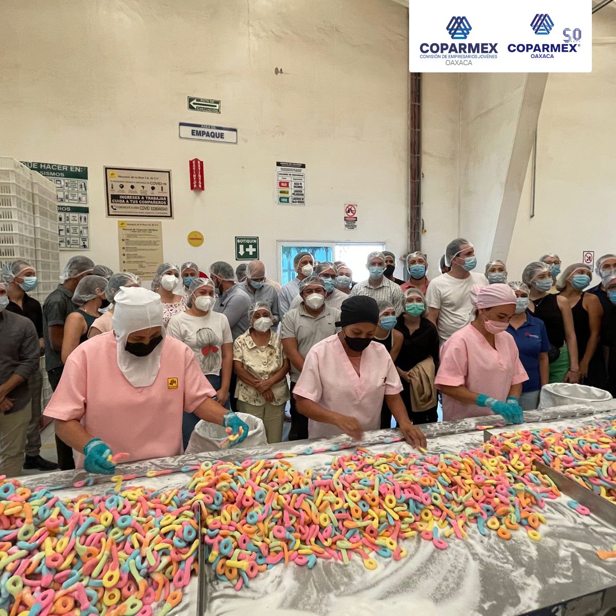 CEJCoparmexOax's tweet photo. @ComCoparmex 
¡Descubre nuestra visita a la planta de Dulces de la Rosa junto a Valfred de Sazón Oaxaqueñísimo en Guadalajara! En colaboración con la Comisión de Empresarios Jóvenes COPARMEX Jalisco, fuimos recibidos por el Director General, Enrique Michel Velasco https://t.co/yOwtV7KrjJ