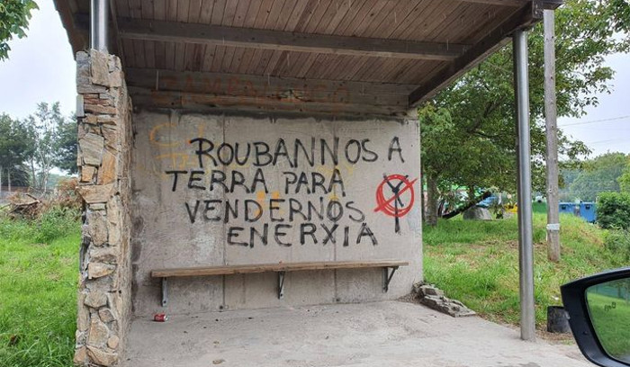#regueifas18 
As empresas que están detrás dos eólicos???
Son fondos de inversión a gran maioria !!!
Cuatriplican os beneficios cada ano, mentres pagamos a luz máis cara que nunca