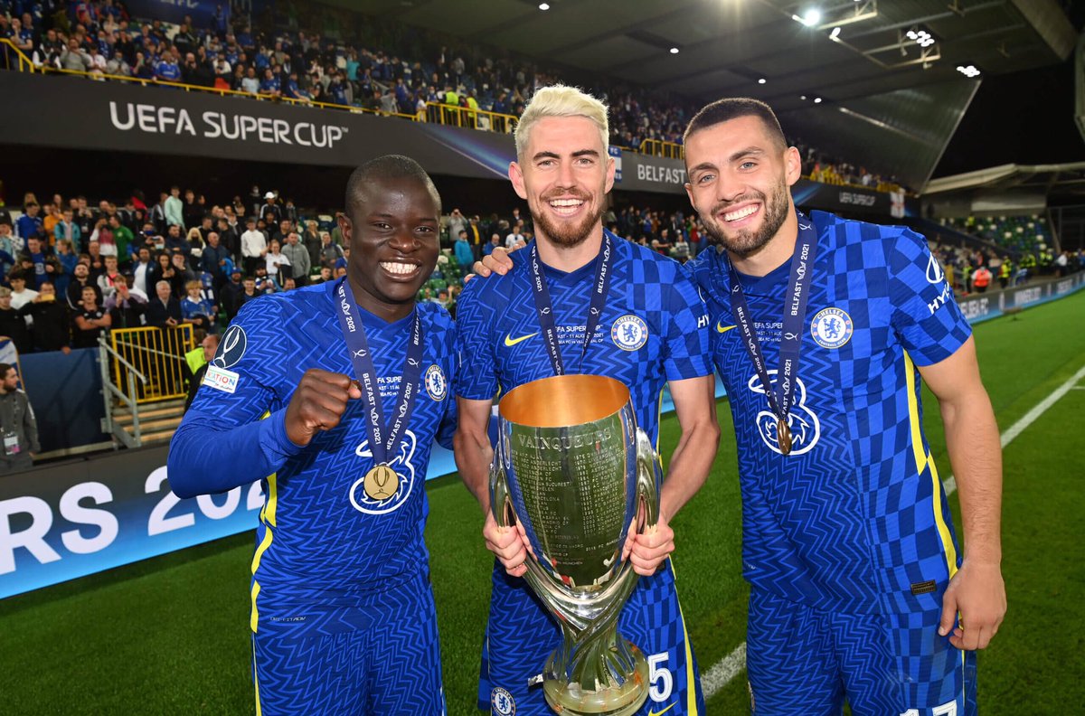 LontoonSiniset's tweet photo. Kaik’ menny.
#CFCfi #LontoonSiniset #CFC #ChelseaFi https://t.co/EdwJVqMKSG
