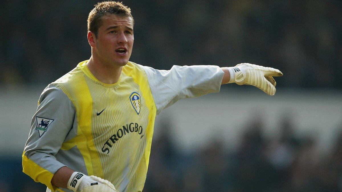 1305. Paul ROBINSON   

Goalkeeper - 15.10.79 - ENG (41/0) 

Prem Debut:
25/10/1998 (LEEDS UNITED vs. Chelsea, D 0-0)

Prem Clubs:
Leeds United (98-04), Tottenham Hotspur (04-08), Blackburn Rovers (08-12), Burnley (16-17)

Prem Apps: 374
Prem Goals: 1
Prem Clean Sheets: 86 https://t.co/WtuMRqeLra