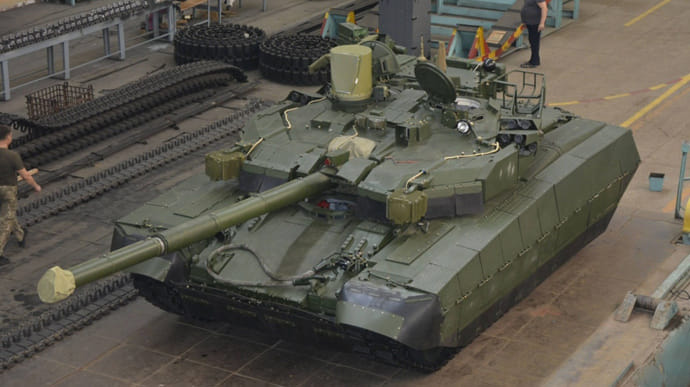 There are doubts on feasibility of scaling T-84BM Oplot production. This is unsurprising as historically Azovstal would have produced the large forgings and castings. It's unclear if the specific Oplot referenced is the demonstrator unit or a unit produced post-invasion.
8|12