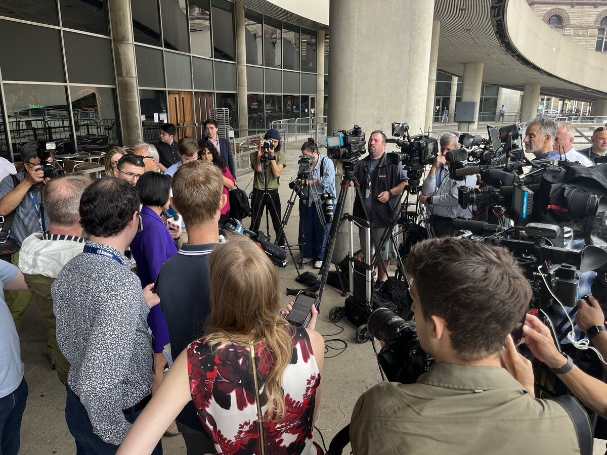 Scott Hurst tweet media