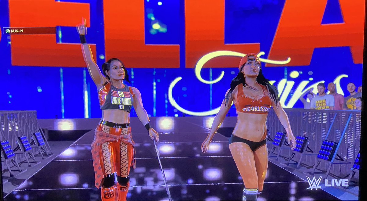 Next up we have Nikki Bella vs Asuka for the Raw Universal Womens Championship! https://t.co/7gUOh9h7T6