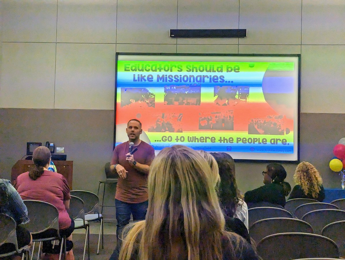 MischMindset's tweet image. Great way to kick off #AllSystemsGo at @ESCRegion11 with @TechNinjaTodd