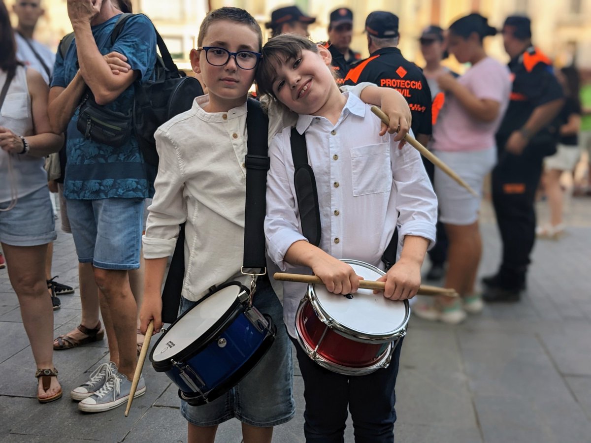EscPratdelariba's tweet photo. El #SeguiciPetit també és #EcosistemaEducatiu!

Gràcies a l'aliança amb @AuladeSons i la Coordinadora de Danses Tradicionals infants de l'@EscPratdelariba viuen la #FestaMajorReus des de dintre.

#Cohesió, #dansa, #música i #culturapopular!

@reus_cat
@ReusCultura https://t.co/Rw8L4G6qww