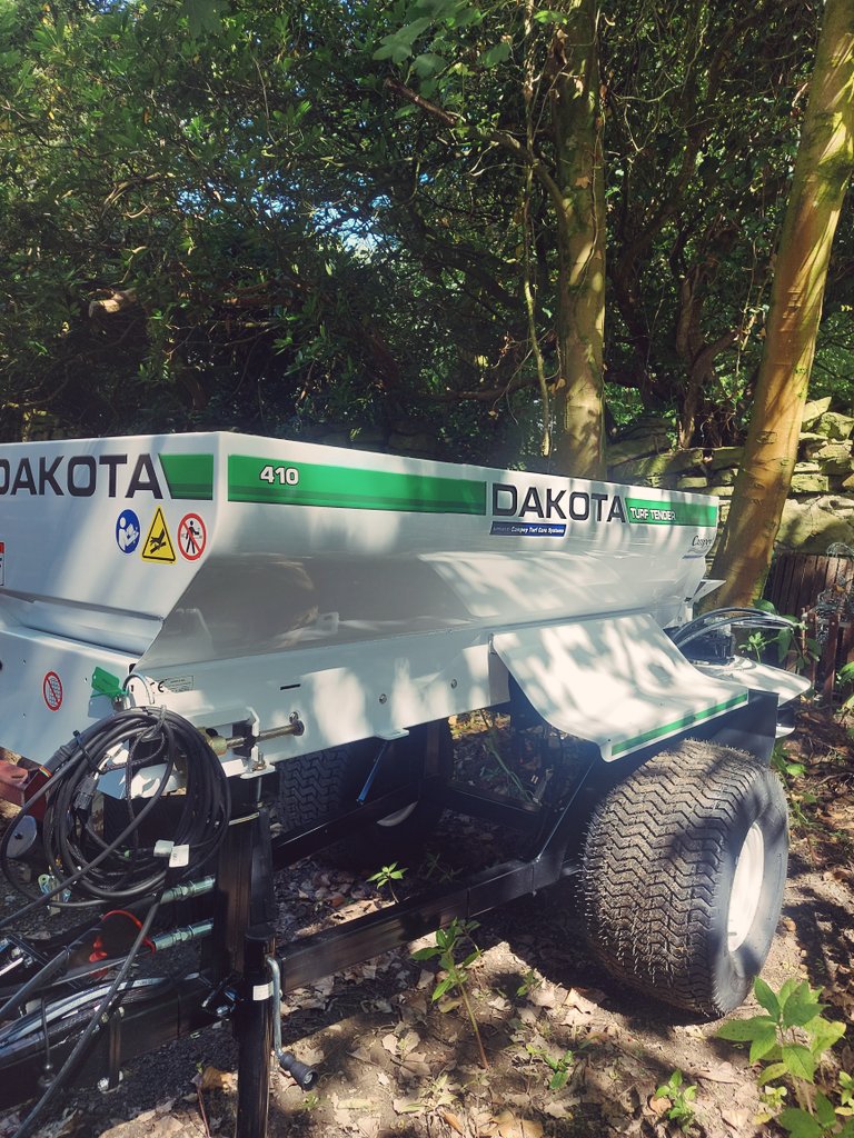 Tee2GreenWick's tweet photo. A great start to the week. All Greens Verti-Cut &amp; our new toy has arrived! All new Dakota spreader from @CampeyTurfCare https://t.co/zT05MS8GWw
