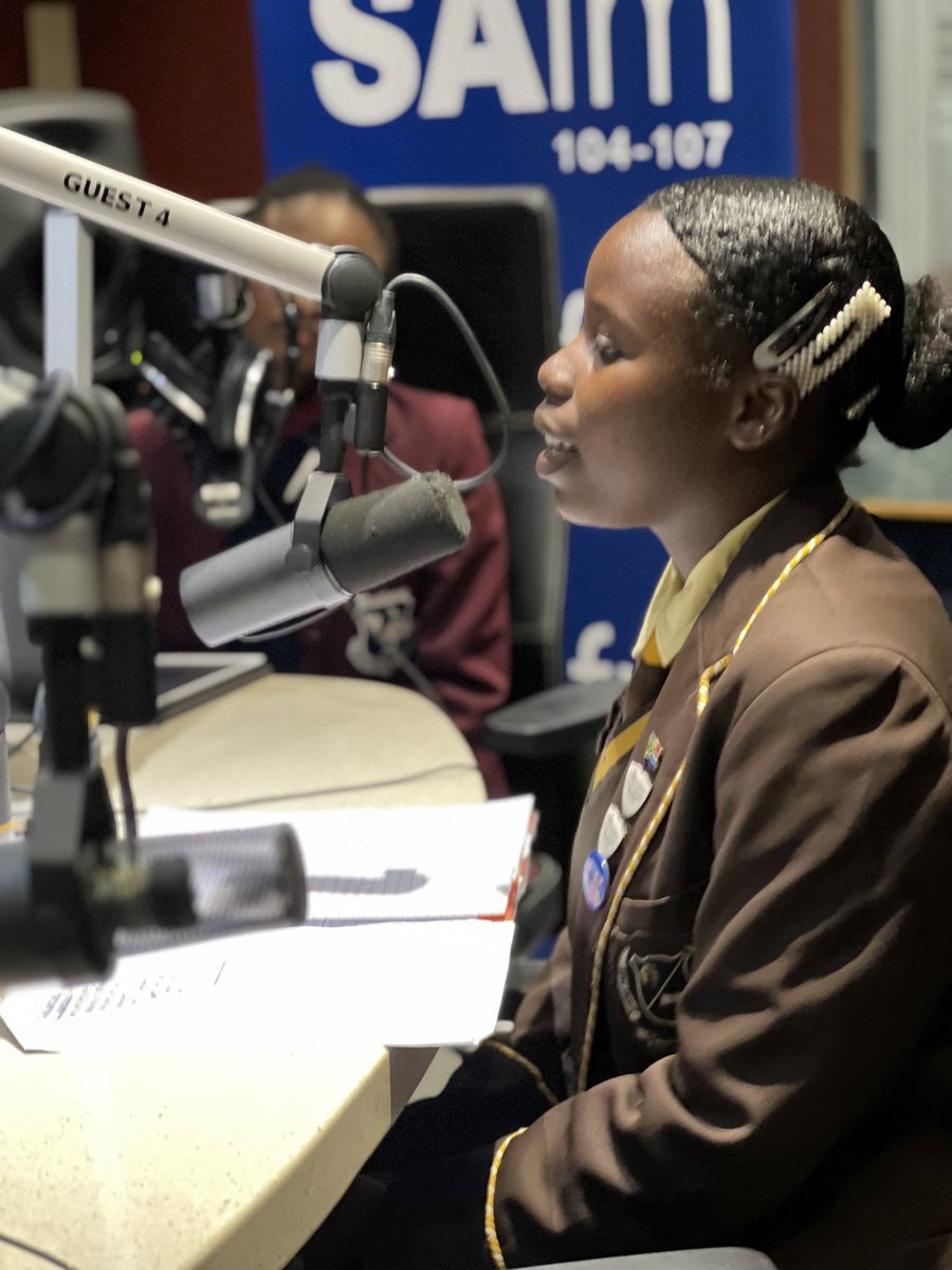 My baby girl Reabetswe-Neo is hosting #TuesdayTakeover on @SAfmRadio. Her guest is a fellow grade 11 learner - Tinyiko Ngobeni.

Young people, young peopling on radio.