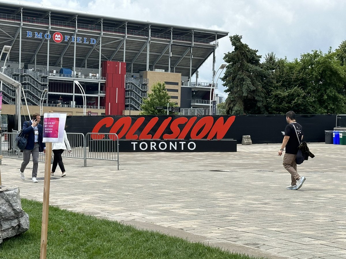 #CollisionConf #Toronto LFG!! 🔥