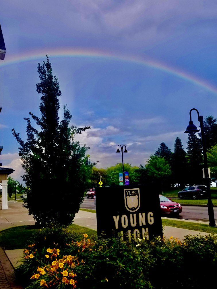 🌈 What YLBC beer pairs best with this view? ❤️ I'll go first, and I'd choose the Black Lager. 🖤 🍺🦁
Its smooth, chocolatey, and coffee roasted deliciousness is the perfect backdrop to this amazing view. Ahh, BRB, now I'm thirsty! 😋🍻 #YoungLionBrewing #DrinkInTheLionsDen