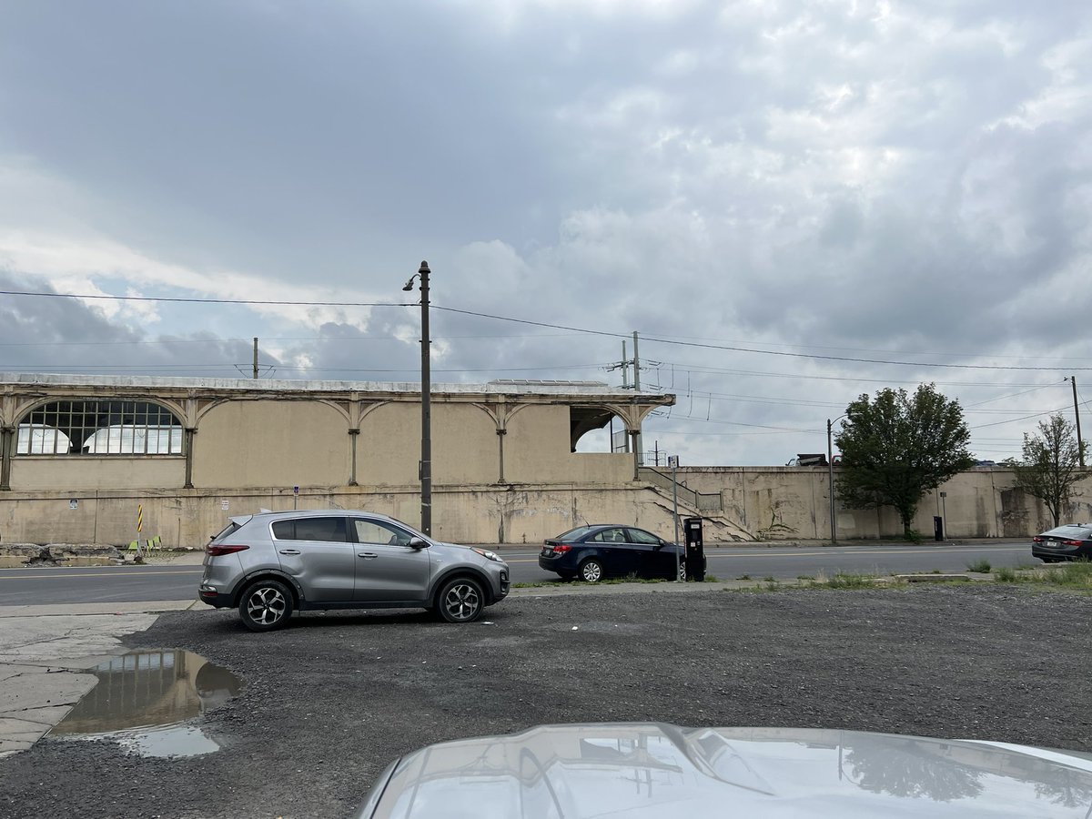 JamesP106's tweet photo. @RadissonHotels  Historic Scranton Lackawanna Train Station - the ownership should be ashamed of the condition of the outside. It's a focal point of the city's entrance and it looks like no one cares!!! #awful #fixit #now https://t.co/v0CGmcilWL