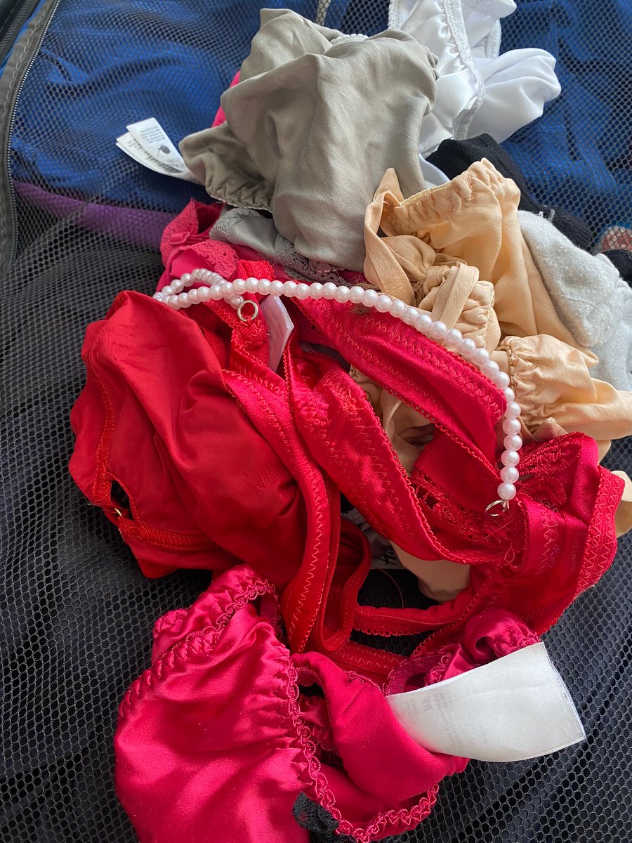 I'm just testing to see if I can find a way to start selling my panties. 💁🏼‍♀️#StayTuned