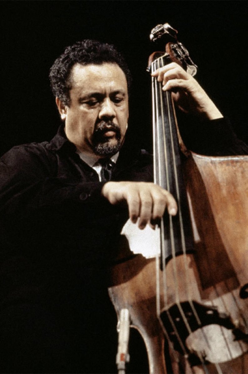 franckbiyong1's tweet photo. Charles Mingus https://t.co/XHrD1cxTiR