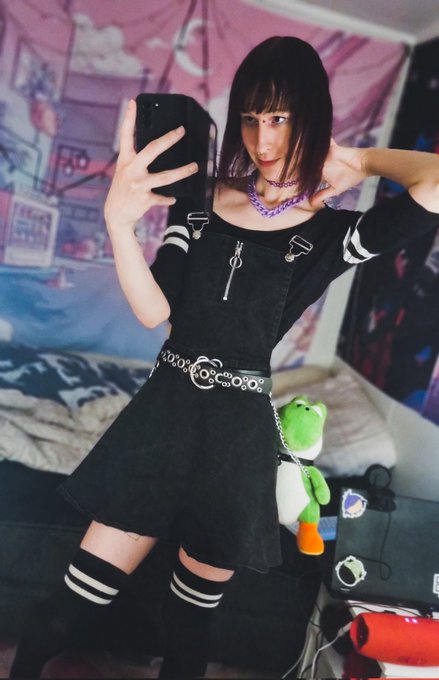 Bringing a +1 to the demongirl picnic in the void park https://t.co/jTriwtFCnX