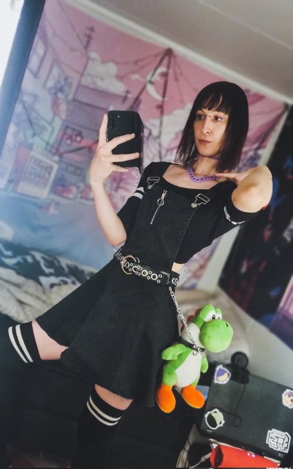 Bringing a +1 to the demongirl picnic in the void park https://t.co/jTriwtFCnX