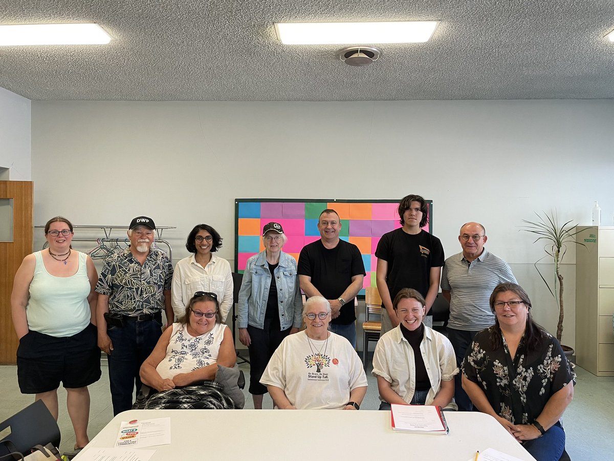 Started off the day in #Regina hosting an incredible discussion with community organizations and individuals on working together to end poverty in #Saskatchewan! #Agenda2030 #EndPoverty