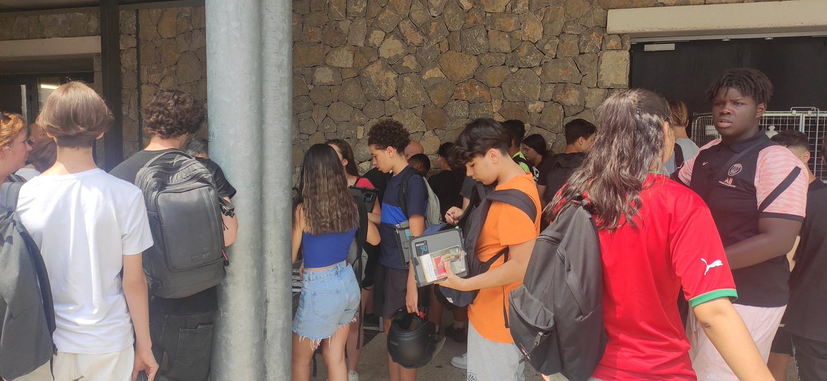 collège Sidney Bechet tweet media