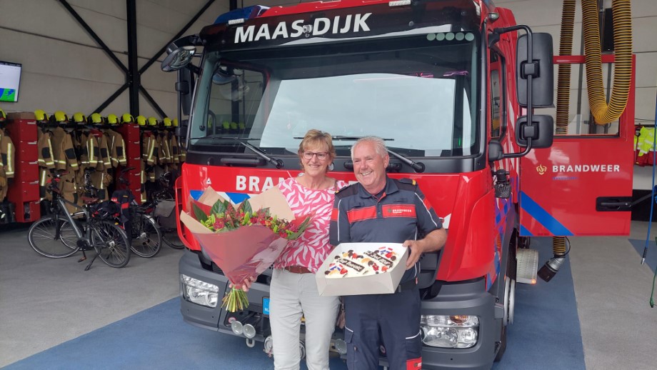 WestlandersNu's tweet photo. Joop van der Salm stopt na 42,5 jaar brandweer https://t.co/NXWnFNrNHm https://t.co/RjX8AzwXYJ