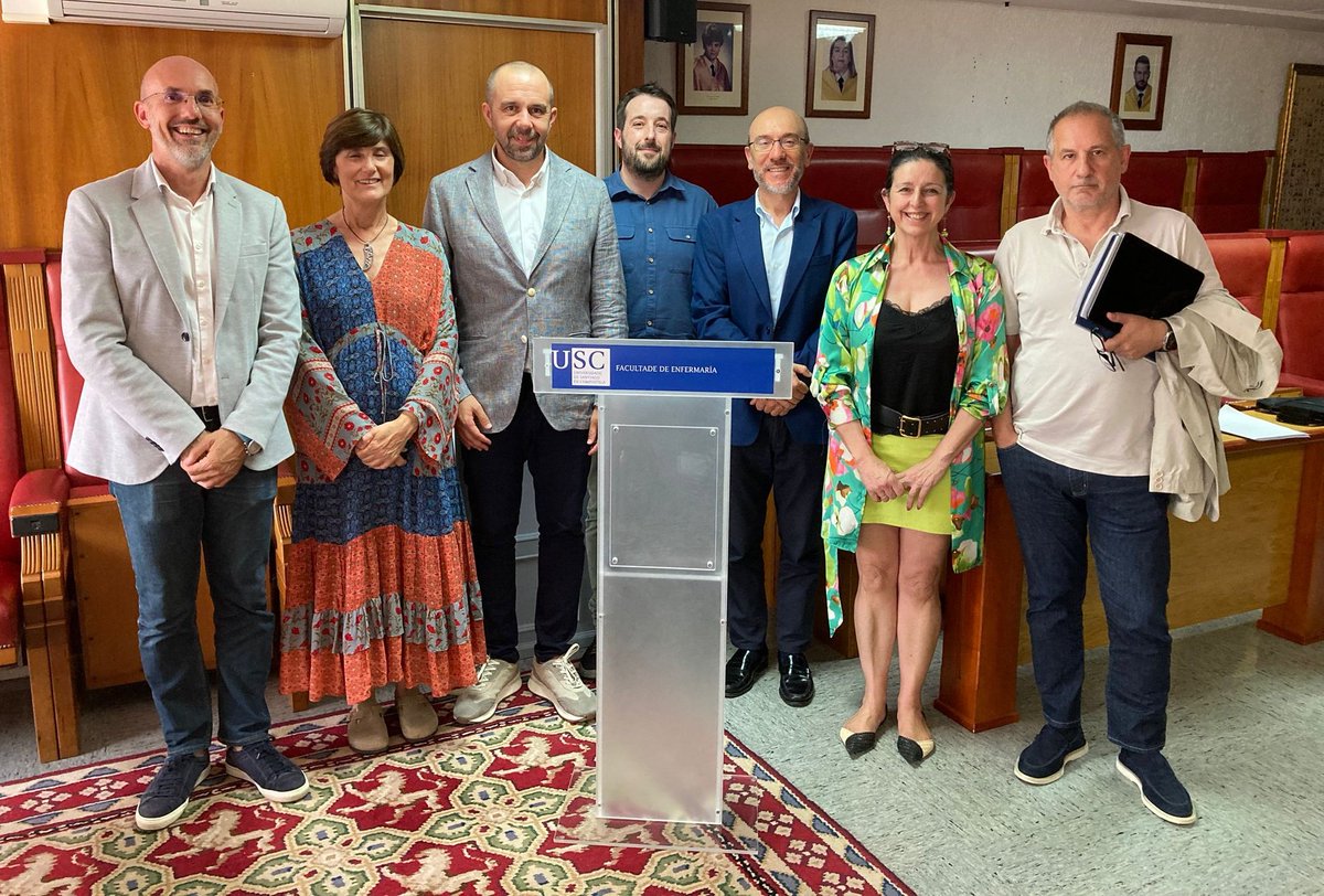 Parabéns a <a href="/mpazoscouselo/">marcospazos</a> e <a href="/santimtzisasi/">Santiago Mtz Isasi</a>, novos profesores contratados doutores da Facultade de Enfermería da <a href="/UniversidadeUSC/">USC</a> 👏