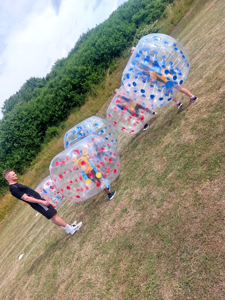 eps_diamond's tweet photo. What an amazing day for sports week, we thoroughly enjoyed our activities today; zorbing, frisbe, martial arts and inflatable assault course 🥋 @PrimaryElaine https://t.co/yyuES7Bwfs