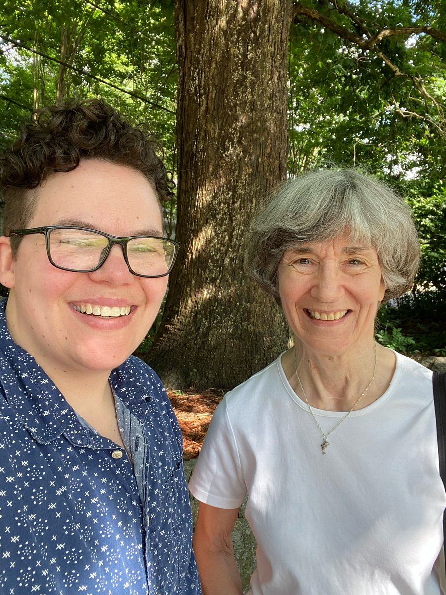 VirusProfSings tweet media