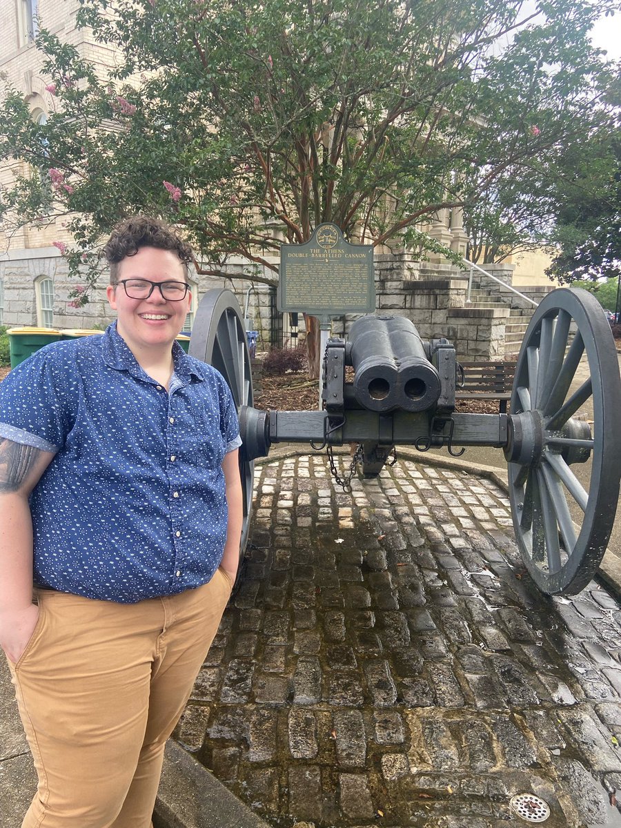 VirusProfSings tweet media