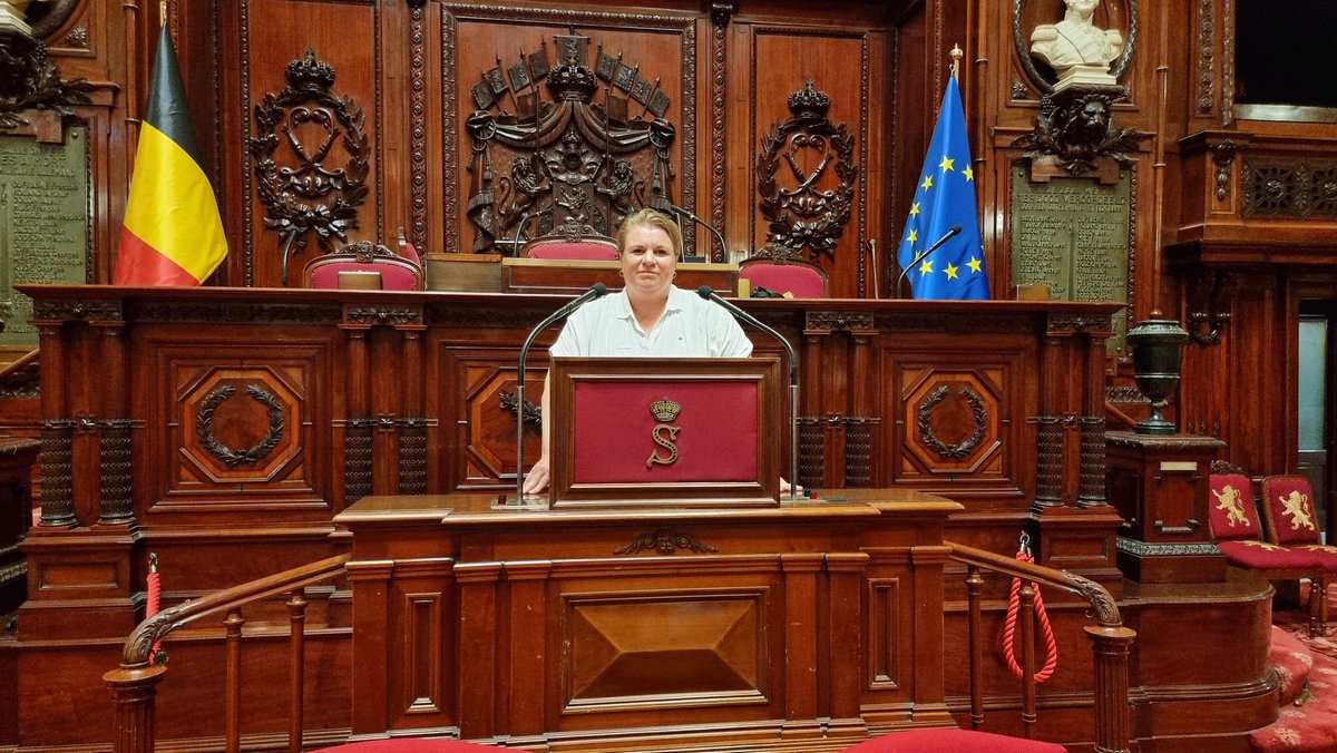 Geweldig werkbezoek! Dag 1 het Senaat in Brussel, inspirerende gesprekken met fractieleider en voorzitter van het Senaat. Dag 2 #europeesparlement &amp; #malikazmani. Top georganiseerd door collega's van @haagsevvd 
#brussels #europeesparlement #politiek #senaat #vvd #Belgie