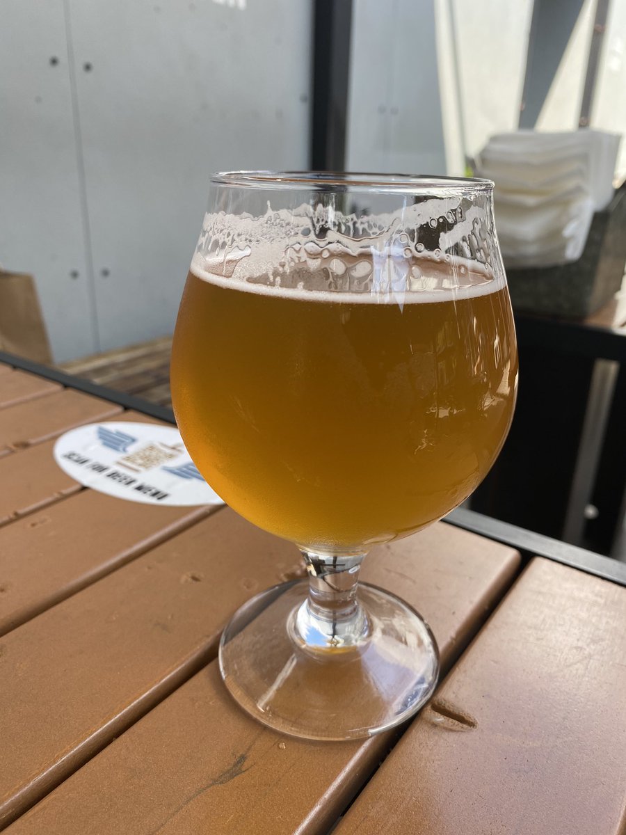NAARSENALPOD's tweet image. Lunchtime Belgian style ale in the Pacific Northwest. Not hating this on a Tuesday. #NorthCoastBrewing #Pranqster #BeersofNAAP