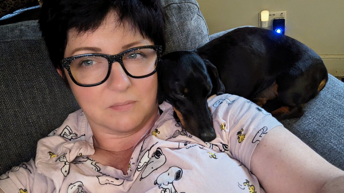 Tonight...I have a sausage on my shoulder! #blindbenny
#AdoptDontBuy #maggots