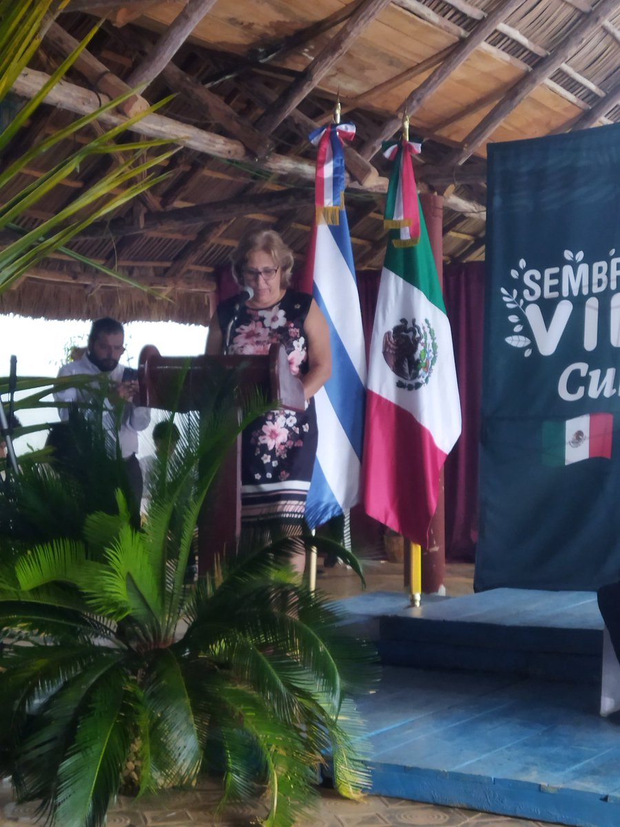 AlbaR_Alarcon's tweet photo. #SembrandoVidas por la Soberania Alimentaria #Cuba y #México ya es una realidad. #CubaNoEstáSola #MINCEX_CUBA #AMEXCID #MINAG https://t.co/9b5LgbdENy